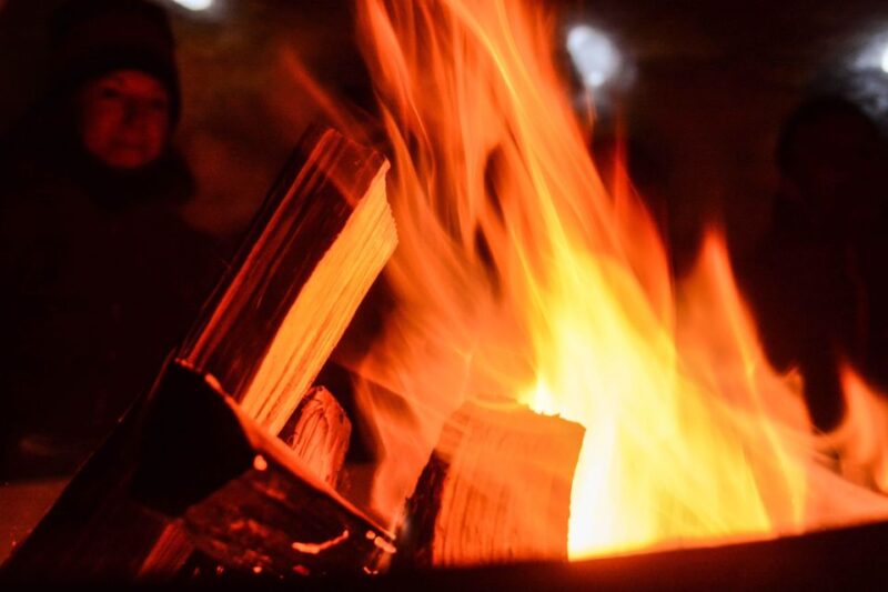 Bend: Cascade Mountains Snowshoeing Tour and Bonfire - Key Points