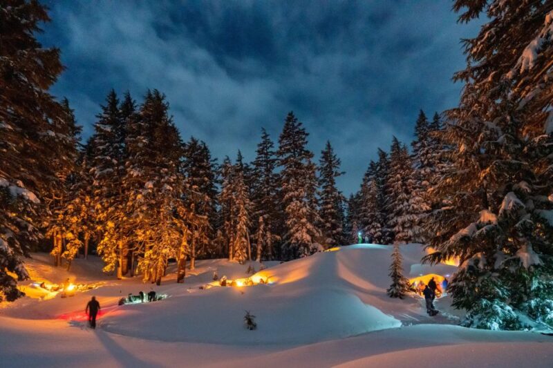Bend: Cascade Mountains Snowshoeing Tour and Bonfire - Reaching the Hand-Carved Snow Amphitheater