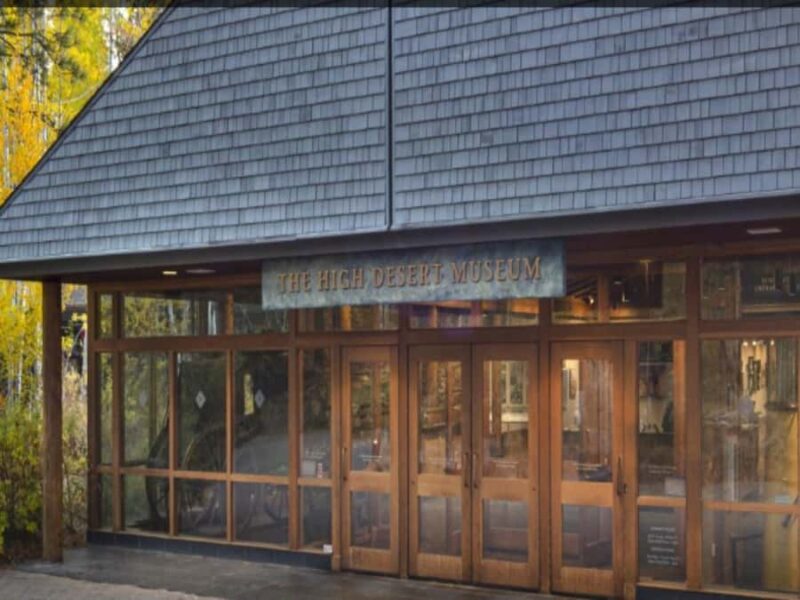 Bend: High Desert Museum Entry Ticket - Seasonal Outdoor Programs and Bird of Prey Encounters