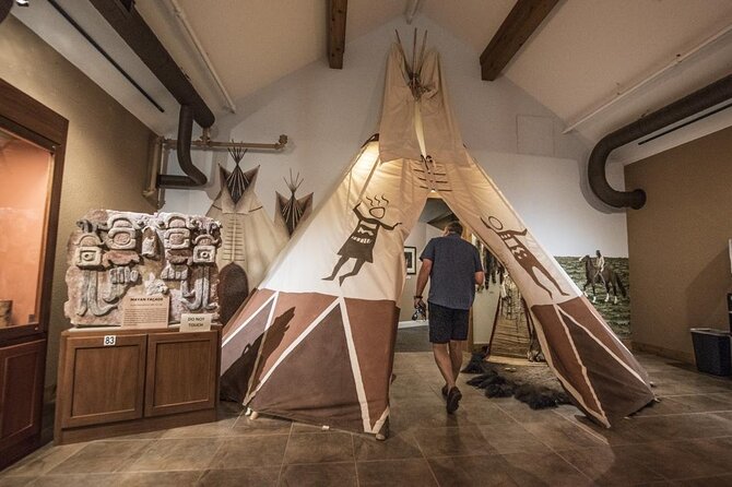 Bentonville Hop on Hop Off Culture Cruise - Discover Bentonville’s Downtown Charm on the Land Yacht