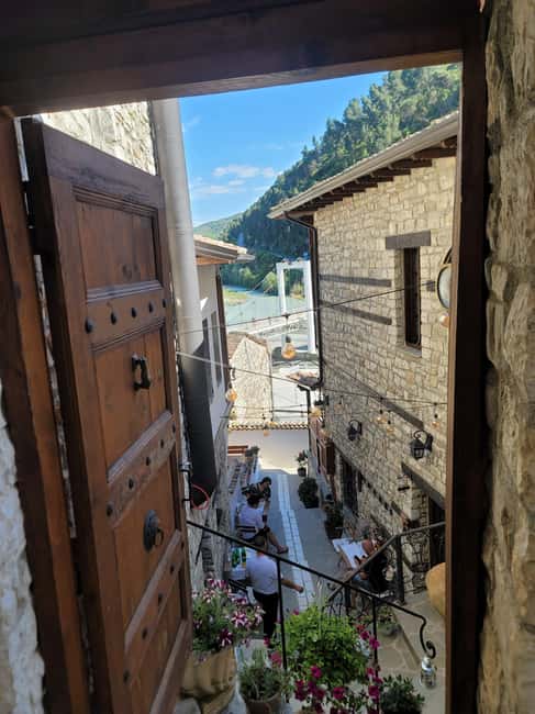 Berat Premium: Castle, Icons, Traditional Lunch from Tirana - Traditional Slow-Food Lunch in a Family-Owned Stone House