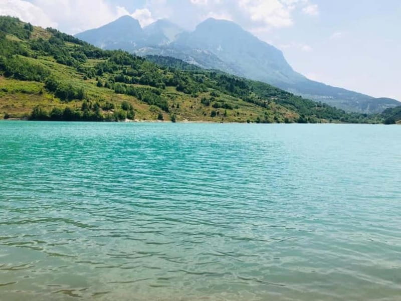 Berat: Tomorri Castle and Lakes of Dardha Day Trip - Exploring the Tranquil Lakes of Dardha