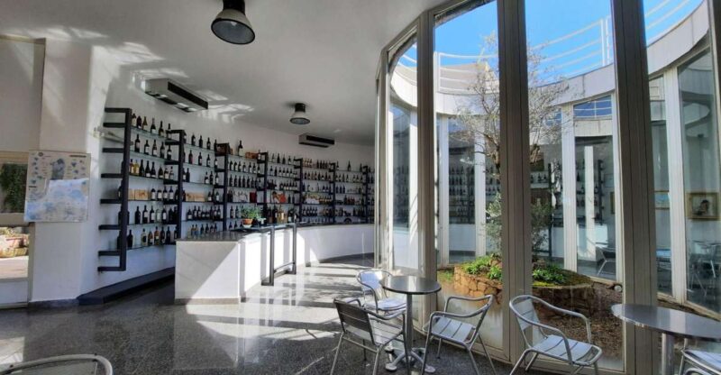 Berchidda: Visit to the Wine Museum with Wine Tasting - The Guided Wine Tasting: Flavors and Food Pairings