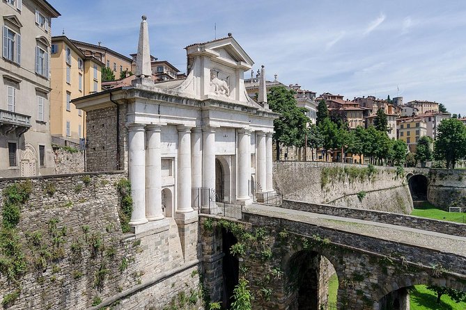 Bergamo private guided walking tour - Key Points