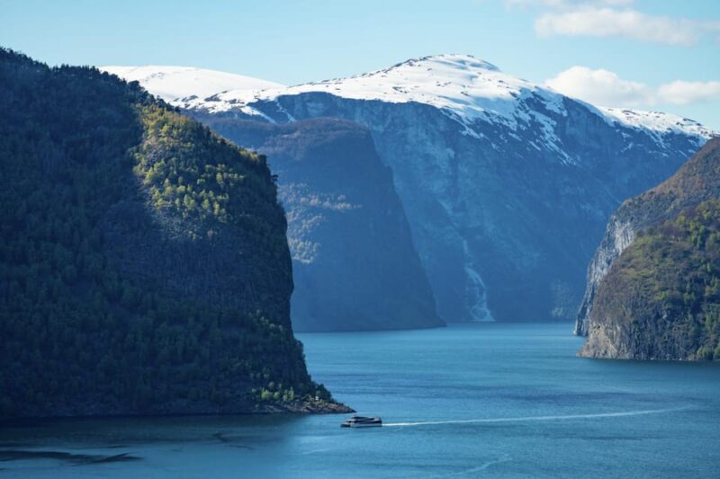 Bergen: Flam Railway, Stegastein View Point and Fjord Cruise - Explore Norway’s Most Picturesque Village with a Day Trip from Bergen