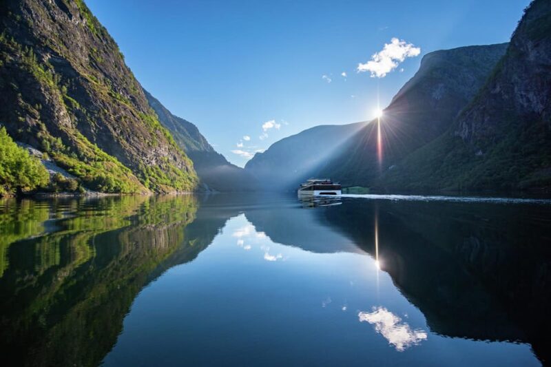 Bergen: Flam Railway, Stegastein View Point and Fjord Cruise - Who Will Appreciate This Tour