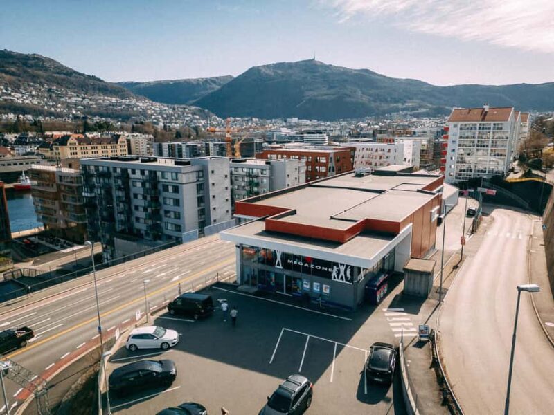 Bergen: Megazone Laser Tag Entry Ticket - Bergen Megazone Laser Tag: A Thrilling High-Tech Challenge