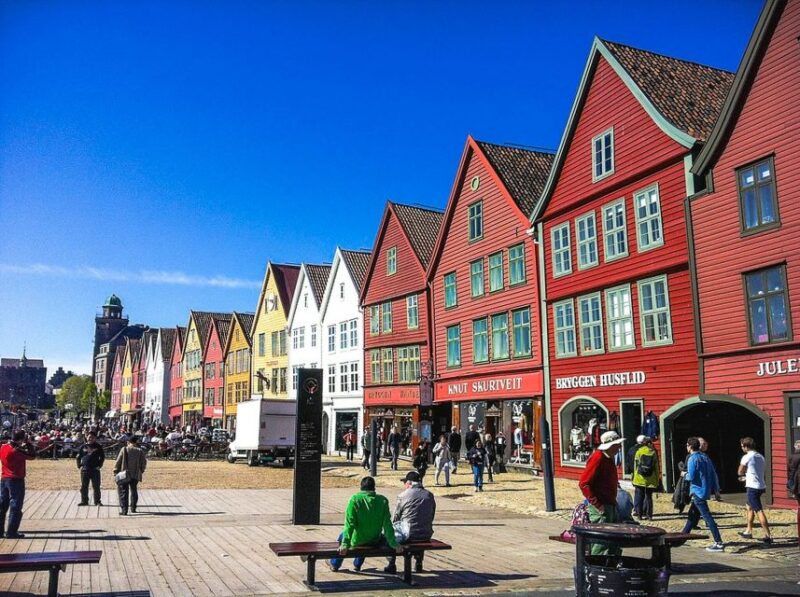 Bergen: Mostraumen Fjord Cruise, Mt Fløyen, City Sightseeing - The Experience of the Guides and Tour Quality