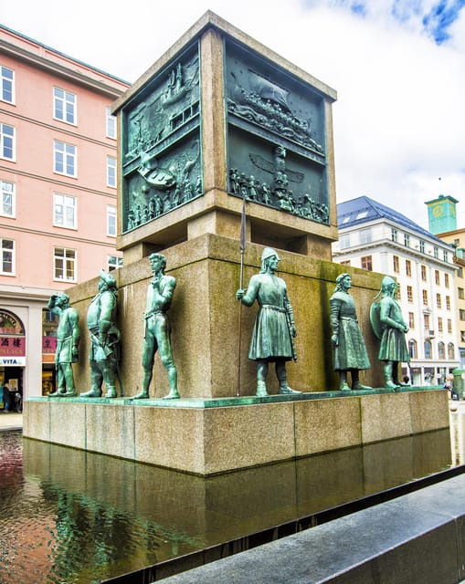 Bergen: Private tour in your own language - Booking Flexibility and Language Options