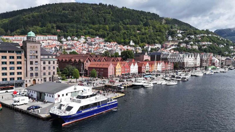 Bergen: Sightseeing Cruise of Bergen's Historic Landmarks - Highlights of Bergen’s Waterfront and Historic Sites