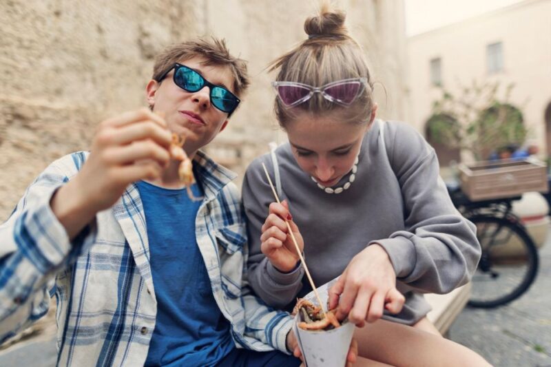 Bergens Culinary Exploration: Food and Culture Walk - Logistics and Group Experience