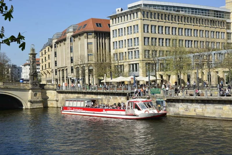 Berlin: 1-hour Highlights River Cruise Through Old and New - Explore Berlin’s Old and New from the Water on a 1-Hour River Cruise
