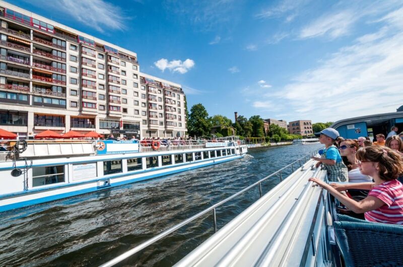 Berlin: 3.25-Hour Spree & Landwehrkanal Boat Tour - Flexibility and Booking Options