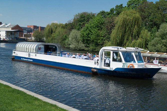 Berlin 4-Course Sunset Dinner Cruise Including Drinks - The Intimate Setting and Limited Seating Capacity