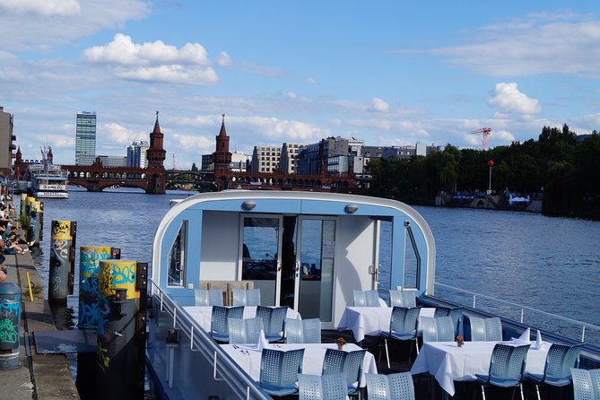 Berlin 4-Course Sunset Dinner Cruise Including Drinks - What the Included Items Cover and What to Keep in Mind