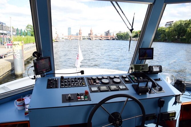 Berlin 4-Course Sunset Dinner Cruise Including Drinks - The Balance of Reviews: What Makes This Cruise Shine