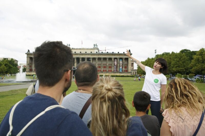 Berlin: 4-Hour Guided Highlights Tour in Spanish - Discover Berlin’s Major Landmarks in Four Hours