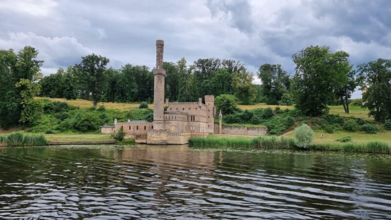 Berlin: 7 Lakes Boat Tour through the Havel Landscape - The Experience on Board the Boat