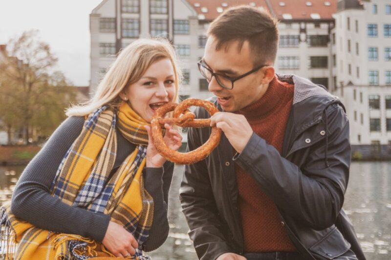 Berlin: Alternative Culture Walking Tour & Photoshoot - The RAW-Gelände Creative Quarter