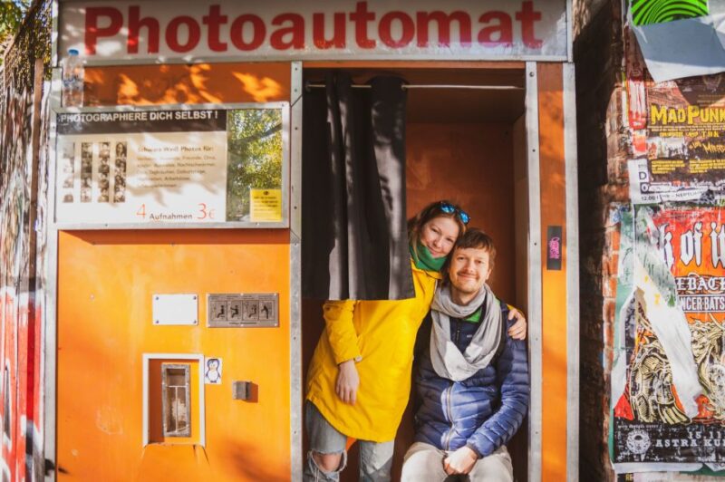 Berlin: Alternative Culture Walking Tour & Photoshoot - Meeting Points and Accessibility