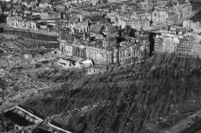 Berlin Battlefield Tour - Operation Berlin 1945 (Small Group) - Standing at the Former Königsplatz