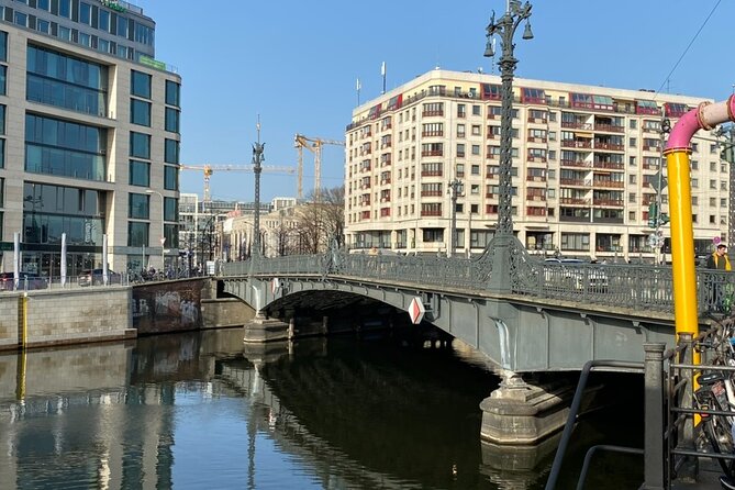 Berlin Battlefield Tour - Operation Berlin 1945 (Small Group) - Reaching the Iconic Reichstag Building