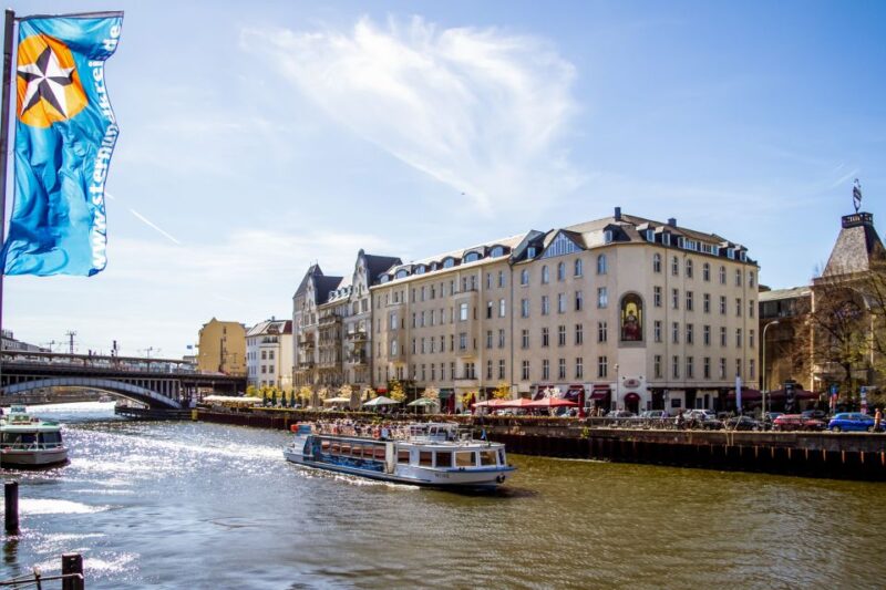 Berlin: Boat Tour Along the River Spree - Timing, Pacing, and Booking Flexibility