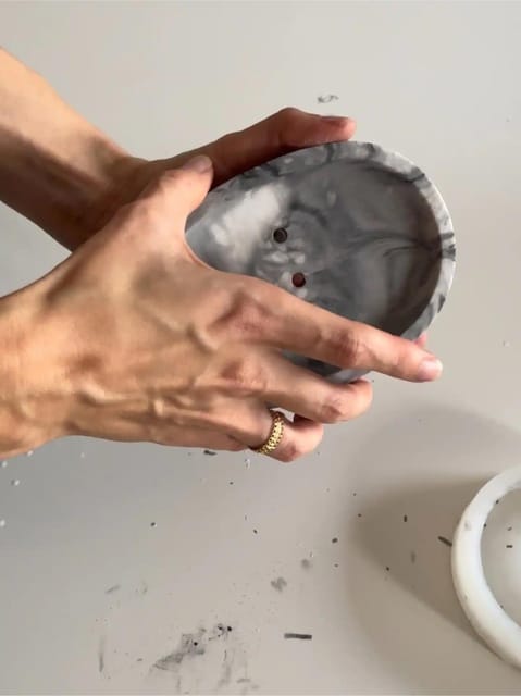 Berlin: Casting Workshop with Natural Materials - Flexibility and Booking Options