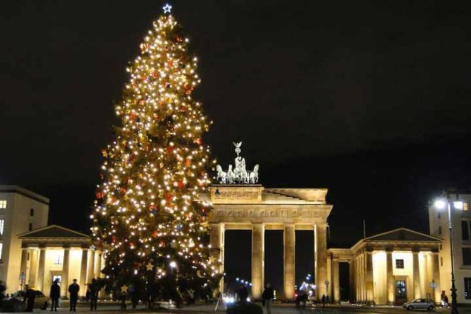 Berlin Christmas Lights Live Tour + Mulled Wine & Gingerbread - Exploring Berlin’s Famous Landmarks on a Festive Night