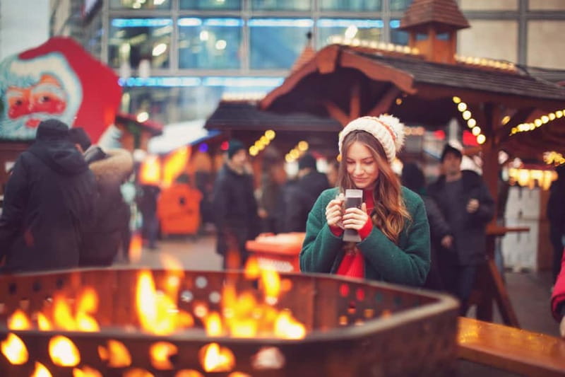 Berlin Christmas Market Photoshoot - Customizable Experience with a Local Guide