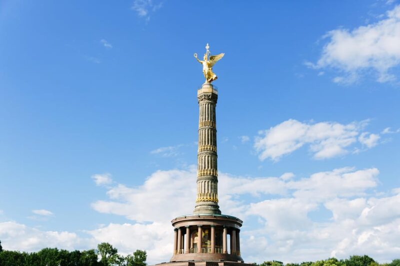 Berlin City Bike Tour with Beer Garden Stop - Lunch and Relaxed Break at a Traditional Beer Garden