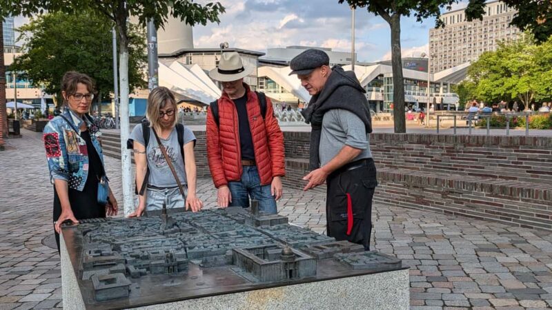 Berlin: City Highlights Express Tour - Old Town, TV Tower, Palace - The Itinerary: Highlights in a Nutshell