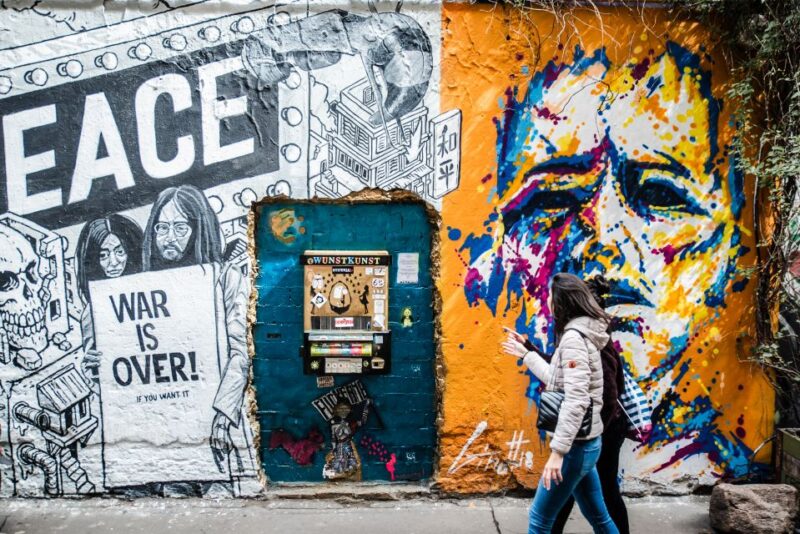 Berlin: City on a Budget Walking Tour with Local - Meet Your Like-Minded Local Guide in Berlin