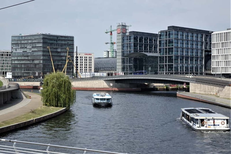 Berlin Combo Package: City Tour & Spree Boat Tour - Discover Berlin with a Dual Land and Water Tour Experience