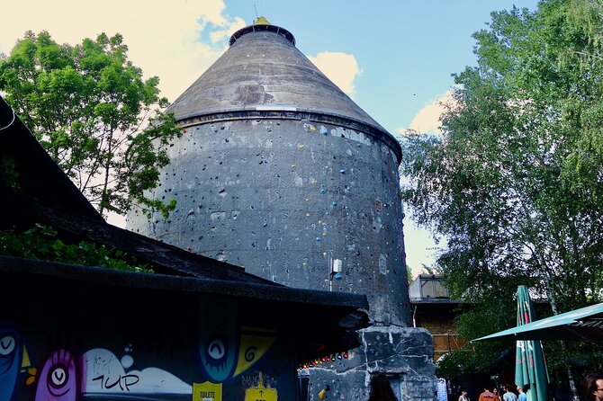 Berlin Craft Beer & Cultural Tour With Snack - Logistics, Group Size, and Accessibility