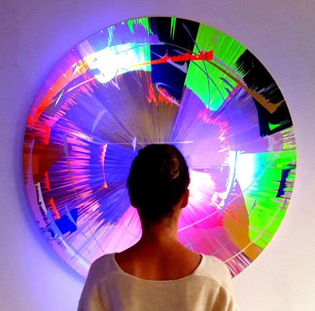 Berlin: Create Your Own Spin Painting at Jans Echternacht - The Unique Spin Art Technique in Berlin