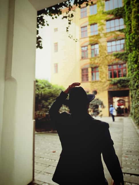 Berlin crime tour - Starting Point: The Litfaß Monument in Berlin