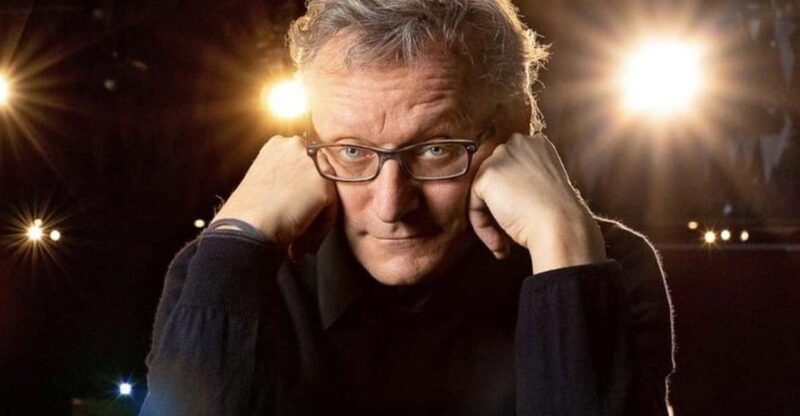 Berlin: Die Stachelschweine - Frank Lüdecke - Träumt Weiter - Discover Berlin’s First Kabarett Theatre: Die Stachelschweine in the Europacenter