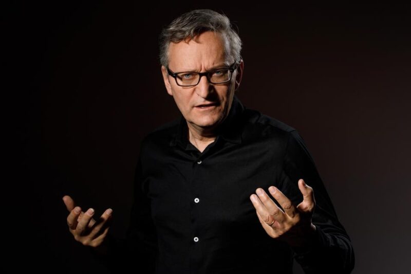 Berlin: Die Stachelschweine - Frank Lüdecke - Träumt Weiter - Accessibility and Practical Tips for Attendees