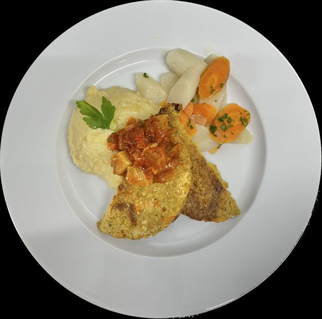 Berlin: Dinner Cruise on the Spree with Prosecco - Key Points