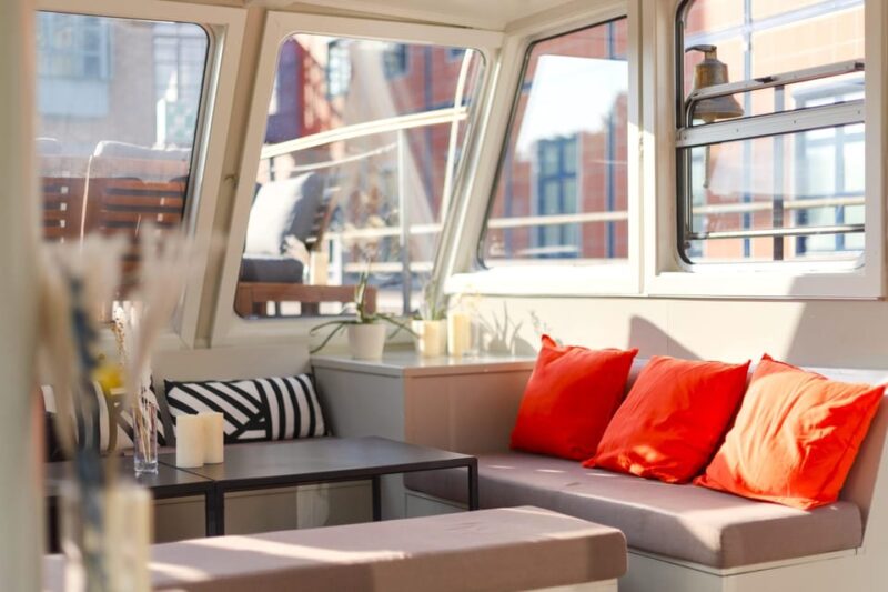 Berlin: Evening Sightseeing River Cruise on the Spree - Comparing Similar Experiences in Berlin