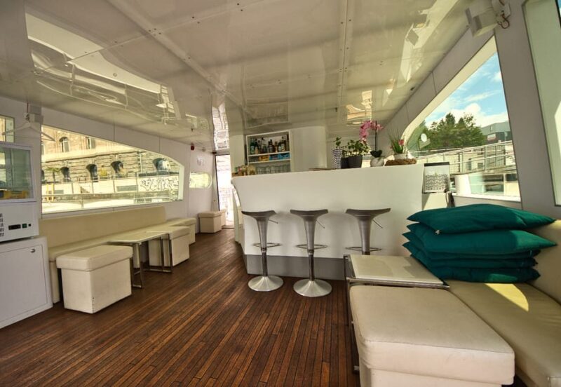 Berlin: Exclusive Boat Tour on a Solar-Powered Catamaran - Accessibility and Barrier-Free Design