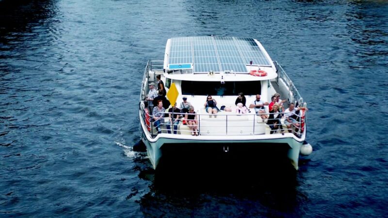 Berlin: Exclusive Boat Tour on a Solar-Powered Catamaran - Drinks, Snacks, and Onboard Facilities