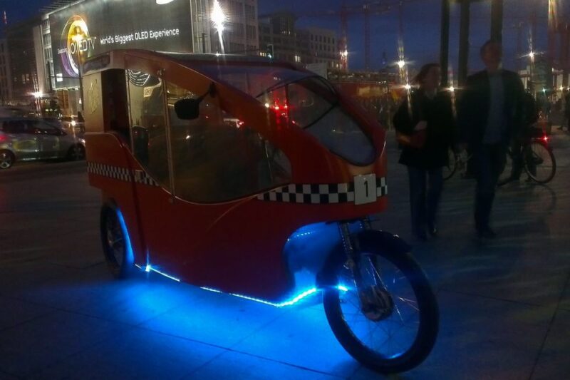 Berlin Express: Private 1-Hour E-Rickshaw Ride - What to Expect During the One-Hour Tour
