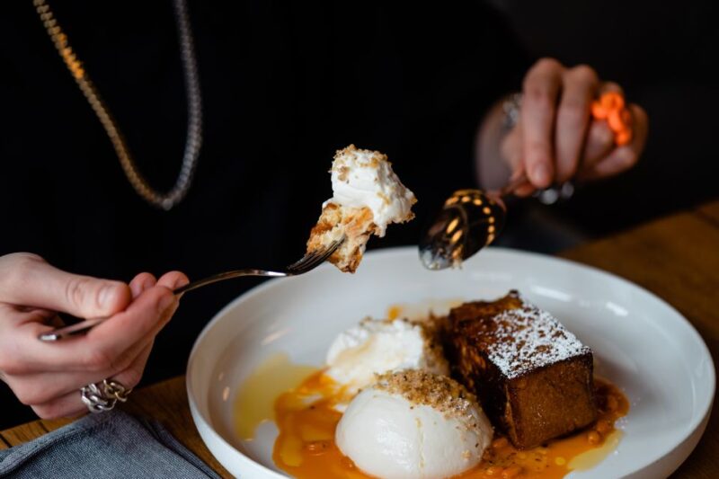 Berlin: Fine Dining Breakfast with Champagne in Schoneberg - What Makes This Breakfast Special Compared to Other Tours