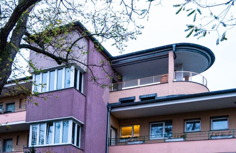 Berlin: Friedenau Neighborhood Historic Walking Tour - Key Points