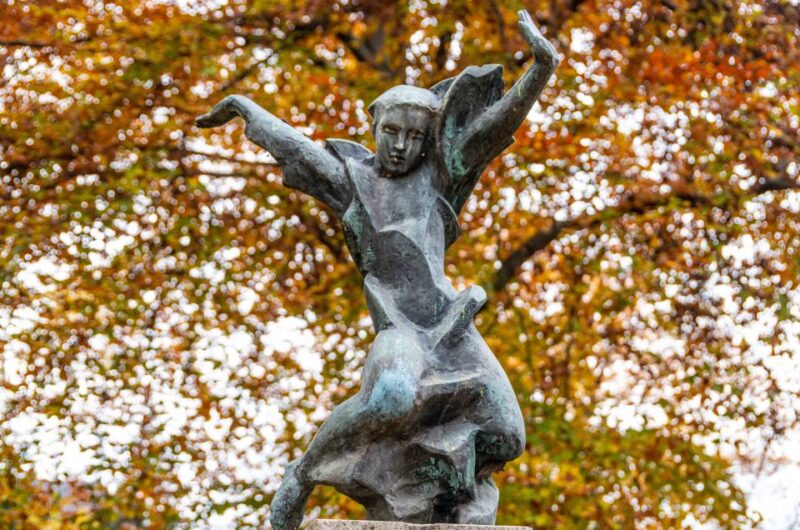 Berlin: Friedenau Neighborhood Historic Walking Tour - Exploring Friedenaus Artistic Heritage