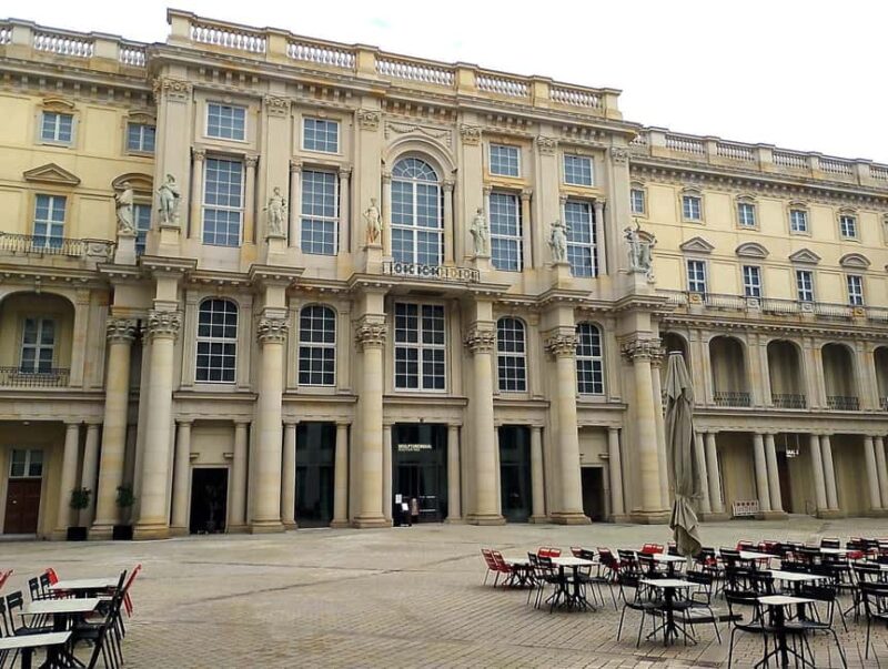Berlin: From East to West & Wall Tour by Bike with a Guide - The Routes Final Stops at Märchenbrunnen and Side Streets