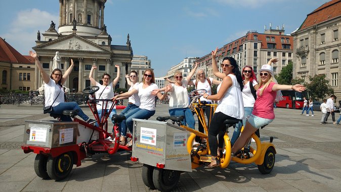 Berlin : Guided Private Sightseeing Tours with Funbikes, Teambikes - Stops at the Berlin Wall and Cold War Sites