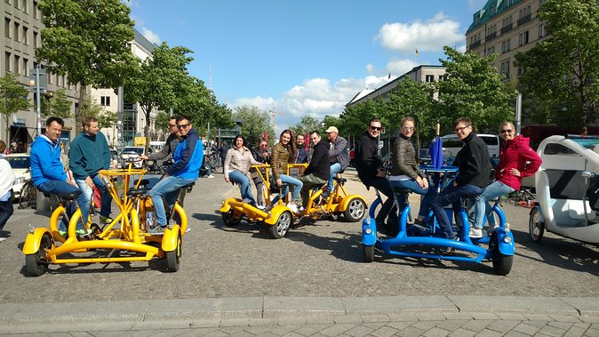Berlin : Guided Private Sightseeing Tours with Funbikes, Teambikes - The Role of the Guide and Tour Flexibility